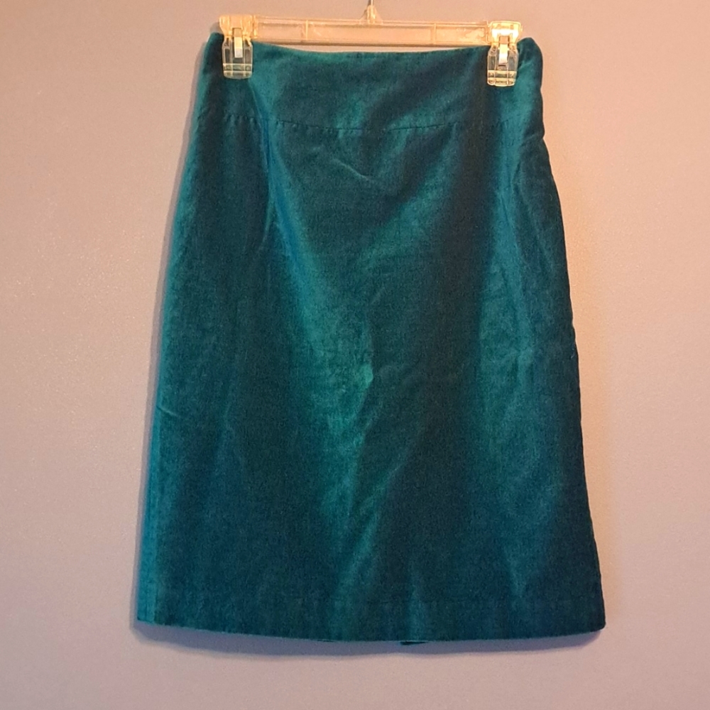 Apostrophe Velvet Skirt